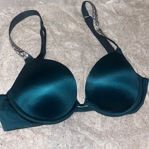 NWOT Emerald green Victoria secret shine strap push up bra